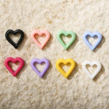 100 Adet 3D Kawaii Kalp Tırnak Sanat Takılar Şeker Renk İçi Boş Kalp Çerçeve Tırnak Rhinestones DIY tırnak mücevheri Manikür Aksesuarları