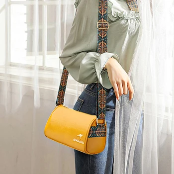 2022 Yeni Düz Renk Tasarım Yüksek Kaliteli Deri Bayan omuzdan askili çanta Lüks Tasarımcı Küçük Kadın postacı çantası Cep Telefonu çantası Görüntü 2