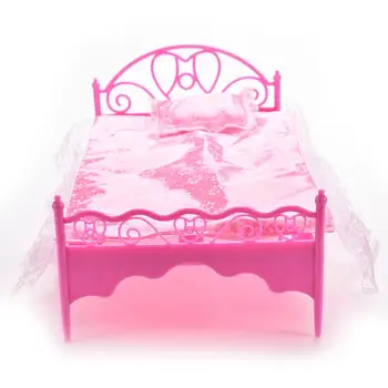 3 ADET/takım Pembe Gecelik ve Tek Kişilik Yatak Dollhouse Mobilya ve Yastık yatak çarşafı Bebekler İçin çocuk oyuncakları Renk Rastgele