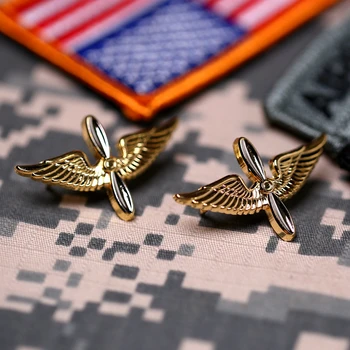 ABD Ordusu Havacılık Uçan Kuvvet Yaka Çiçek Kanatları Askeri Metal Rozet Filmi Sahne Pilot Üniforma Madalya Yaka Broş Pin Görüntü 2