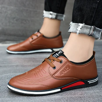 Casual Erkek Sneakers PU deri makosenler Üzerinde Kayma Rahat Adam Lüks Tasarımcı Moccasins sürüş ayakkabısı Iş Erkek Spor Ayakkabı