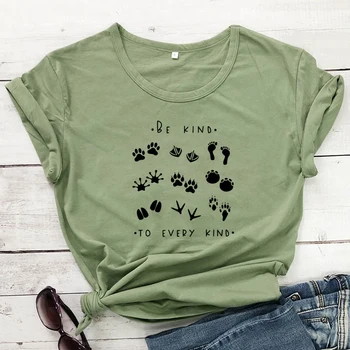 Nazik Her Türlü Hayvan Ayak İzi T-shirt Komik Kadın Grafik Vegan Tee Üst Sevimli Vejetaryen İyilik Tshirt Camiseta Görüntü 2