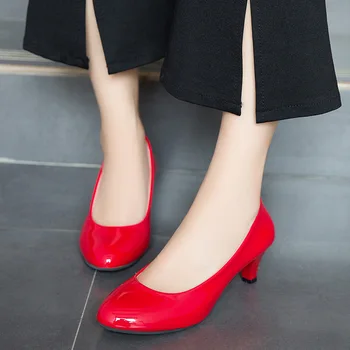 Patent Deri Yavru Topuklu Gelin Düğün Ayakkabı Kırmızı Pompa Topuklu Siyah ve beyaz ayakkabı Kadın Topuklu Yeni Moda Bayan Elbise Ayakkabı Görüntü 2