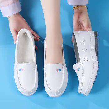 Yeni Daireler Kadın Loafer'lar Rahat Slip-On hemşire ayakkabıları Kadın Açık Kaymaz Yumuşak Nefes Beyaz İş Shoes45r Görüntü 2