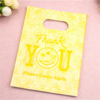 Yeni Tasarım Toptan 100 adet/grup 13*18 cm Sarı Plastik Hediye Paketleme Torbaları Teşekkür Mektubu Gülümseme Yüz Alışveriş Çantaları